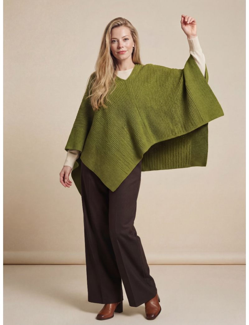 WOMEN’S PURE WOOL CAPE