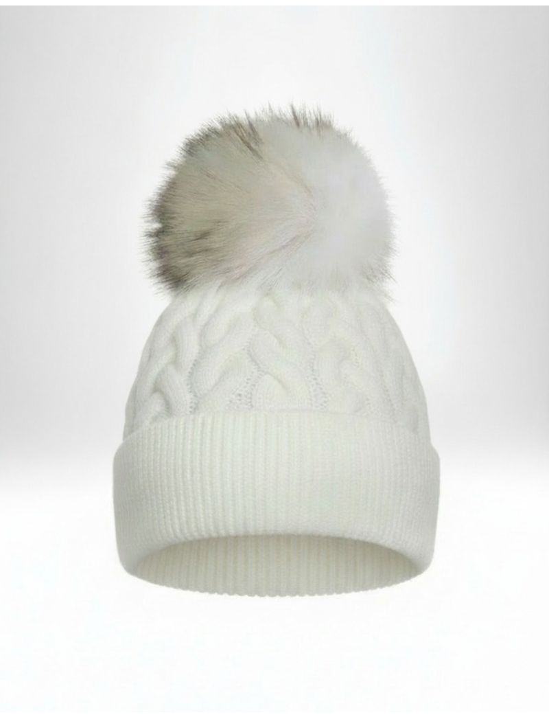BEANIE WITH BRAIDED PATTERN POMPOM