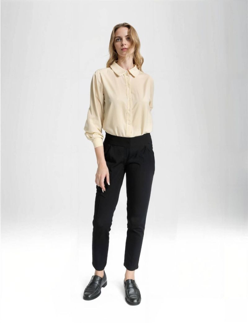 CHINO PANTS IN BI-STRETCH GABARDINE