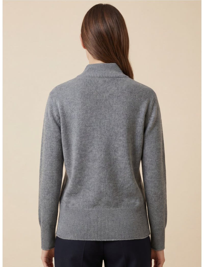 MINIMALIST RIBBED TURTLENECK SWEATER