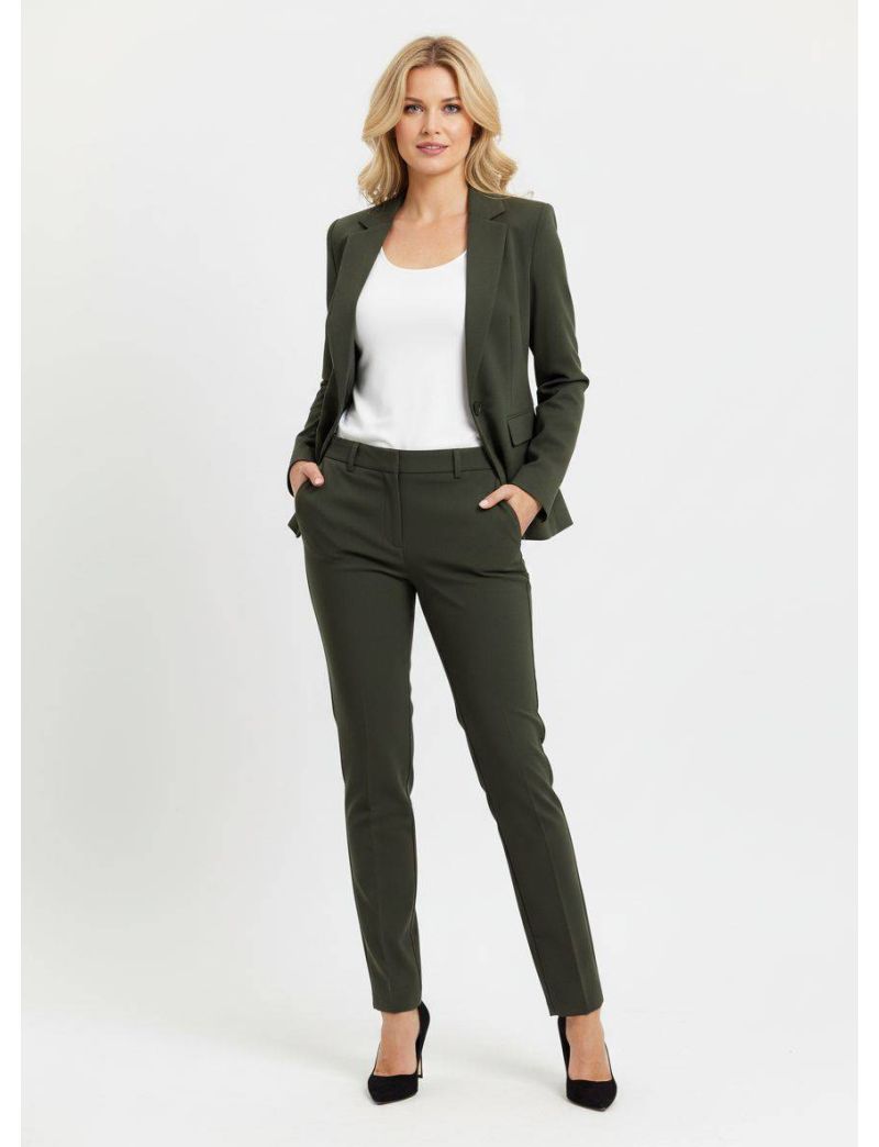 WOMEN’S TAILORED SUIT SET