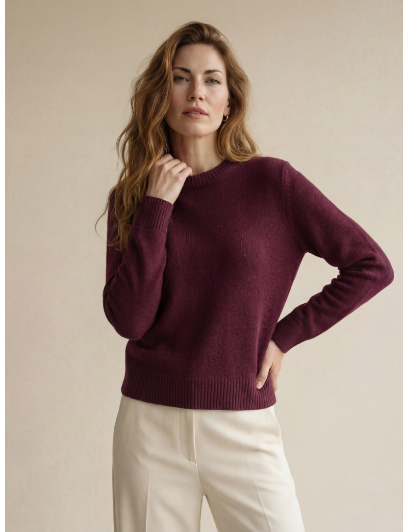 WOMEN’S SOFT VISCOSE-BLEND KNIT TOP