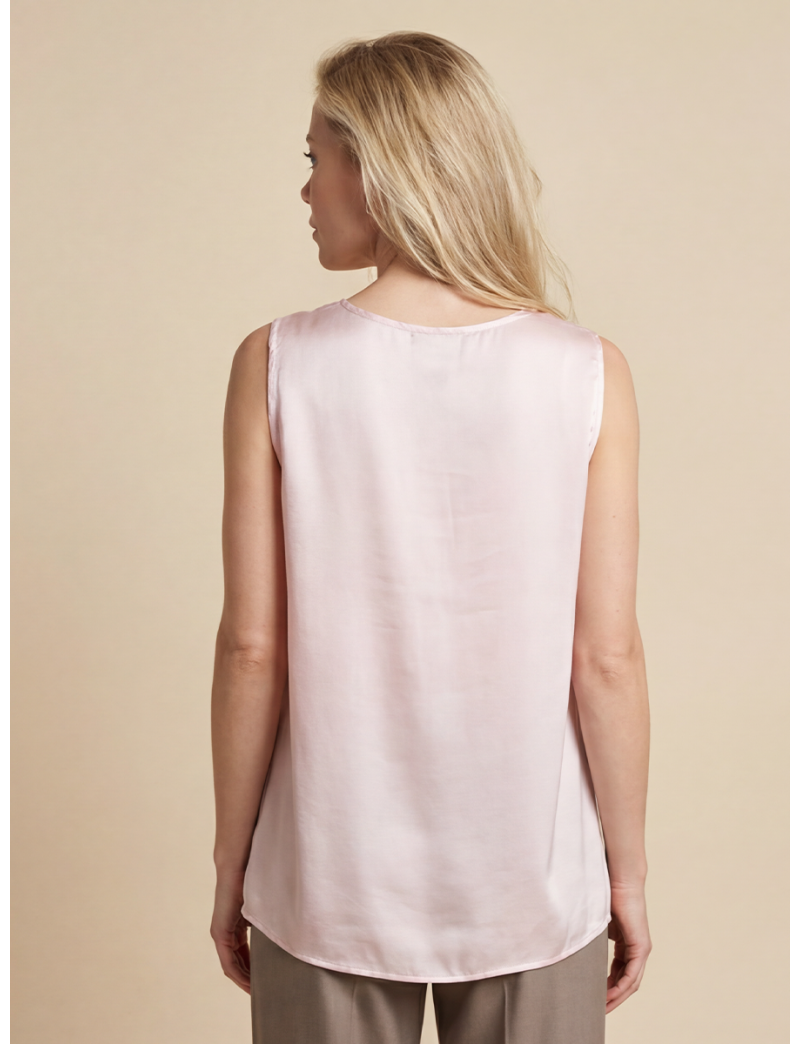 MINIMALIST SLEEVELESS FLOWING TOP