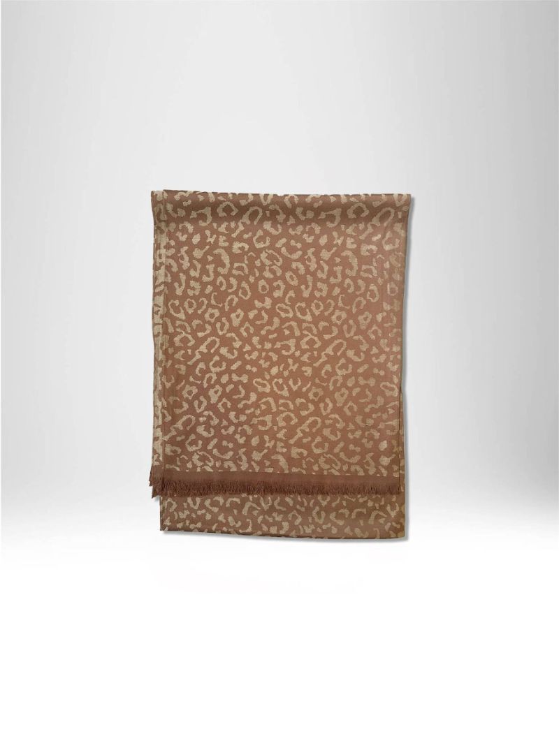 WOMEN'S TONE-ON-TONE LEOPARD PRINT SCARF